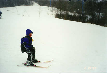 buzz_ski.jpg (10192 bytes)
