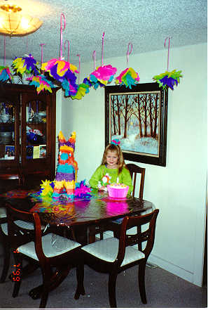 sis_party2.jpg (27520 bytes)