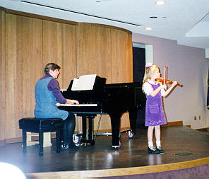 sis_recital.jpg (20380 bytes)