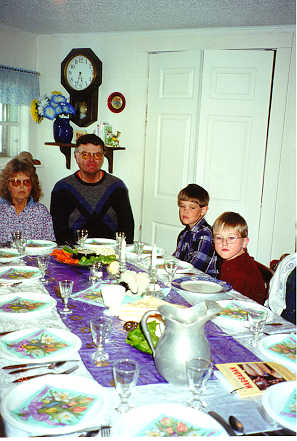 passover1.jpg (26544 bytes)