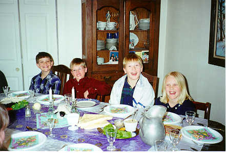 passover3.jpg (27262 bytes)