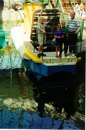 Submarine ride at West Ed Mall